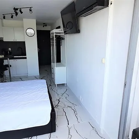 43, Heliopolis L Au Village Naturiste Apartment Agde