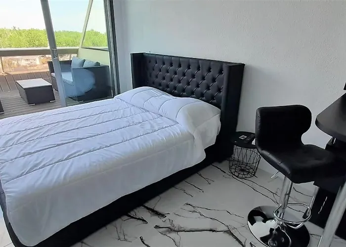 43, Héliopolis L Au Village Naturiste Appartement *