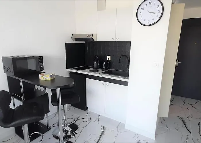 43, Héliopolis L Au Village Naturiste Appartement